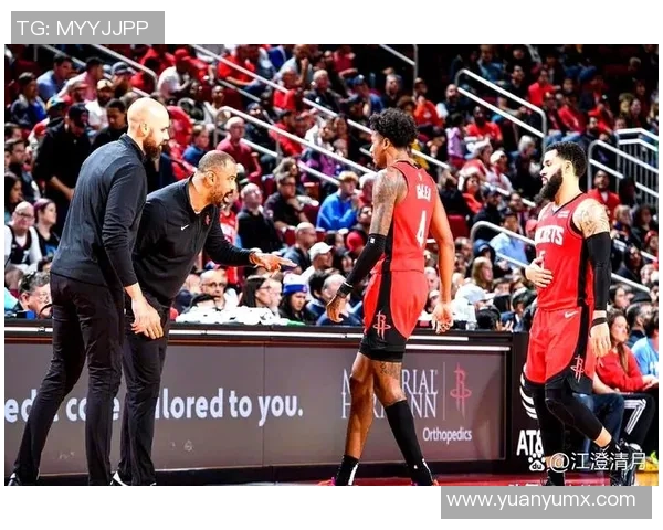 2006年火箭队与尼克斯的激烈对决回顾与精彩瞬间分析